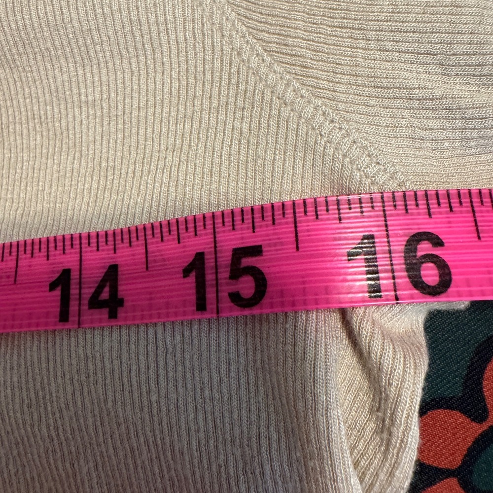 Lululemon Womens Ribbed Long Sleeve Crew Neck Top Beige Tan Curved Hem - Picture 4 of 5
